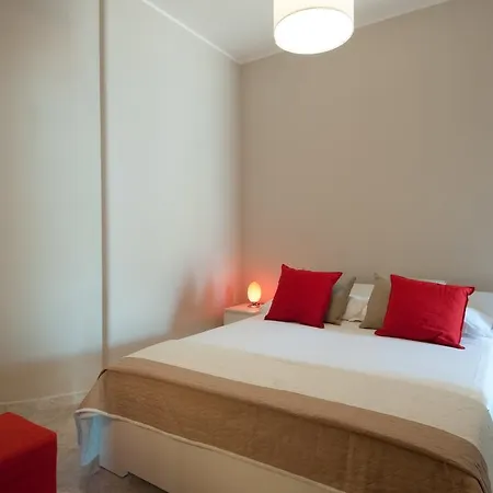 Lejlighed Martano Apartments *